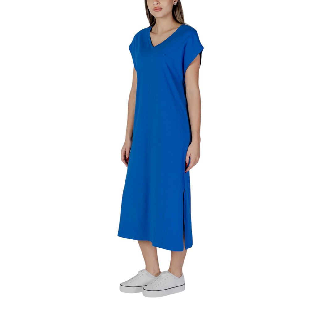 B.Young Blue Cotton Dress